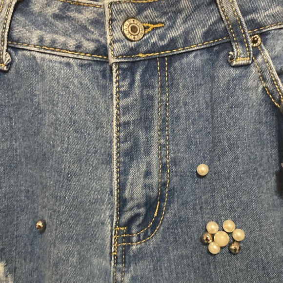 NWOT midnight muse, pearl beaded, embellished, distressed jeans 29” - Picture 5 of 8